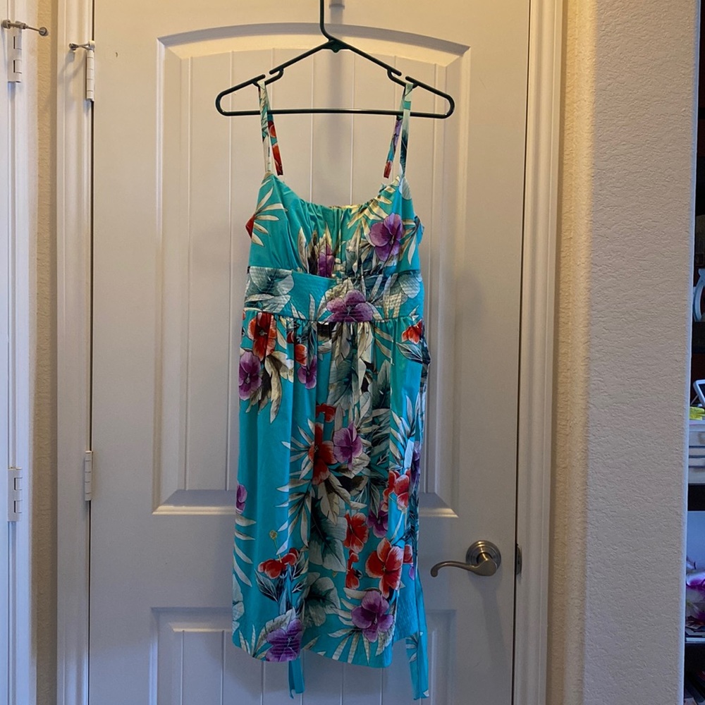 Hawaiian print dress